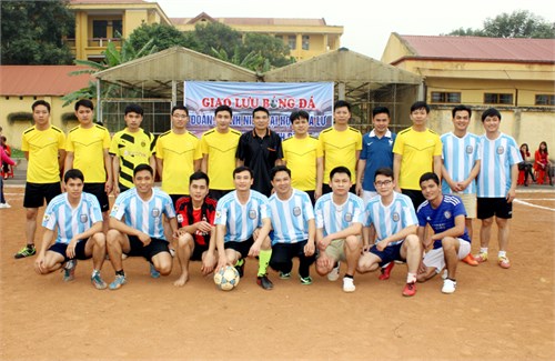 Trận giao lưu bóng đá giữa Đoàn thanh niên trường Đại học Hoa Lư và Đoàn thanh niên Mobifone Ninh Bình