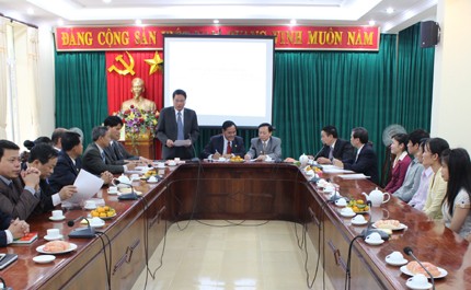 Đoàn đại biểu cấp cao tỉnh U- đôm- xay đến thăm và làm việc tại trường Đại học Hoa Lư