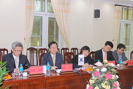 Hội nghị ký kết hợp tác về giáo dục, đào tạo quốc tế giữa trường Đại học Daewon Hàn Quốc và trường Đại học Hoa Lư Ninh Bình