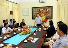 Đồng chí Phó Chủ tịch UBND tỉnh thăm, chúc mừng Trường Đại học Hoa Lư nhân ngày 20/11