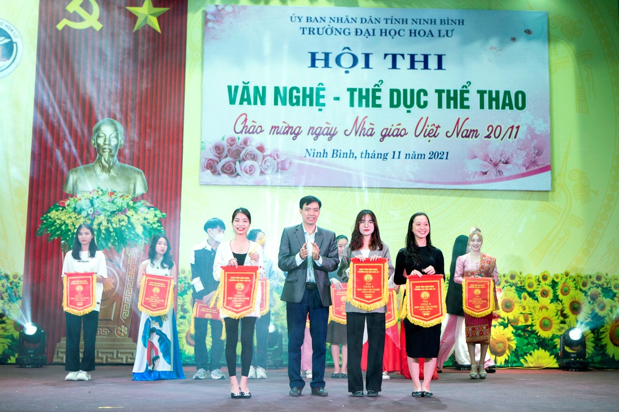 Hội thi văn nghệ - thể dục thể thao chào mừng kỷ niệm 39 năm ngày Nhà giáo Việt Nam 20/11