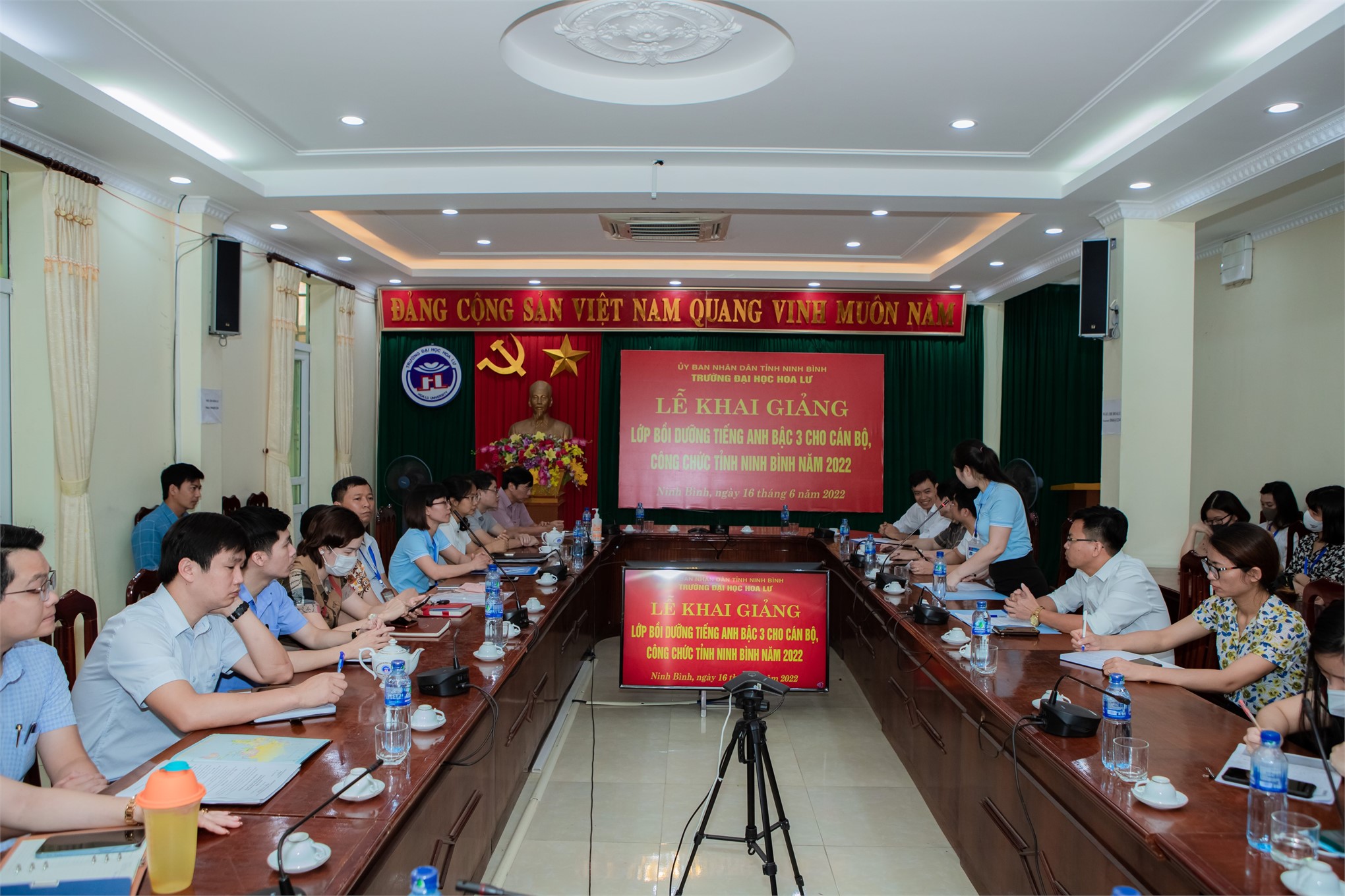 Lễ khai giảng lớp bồi dưỡng Tiếng Anh bậc 3 cho cán bộ, công chức tỉnh Ninh Bình năm 2022
