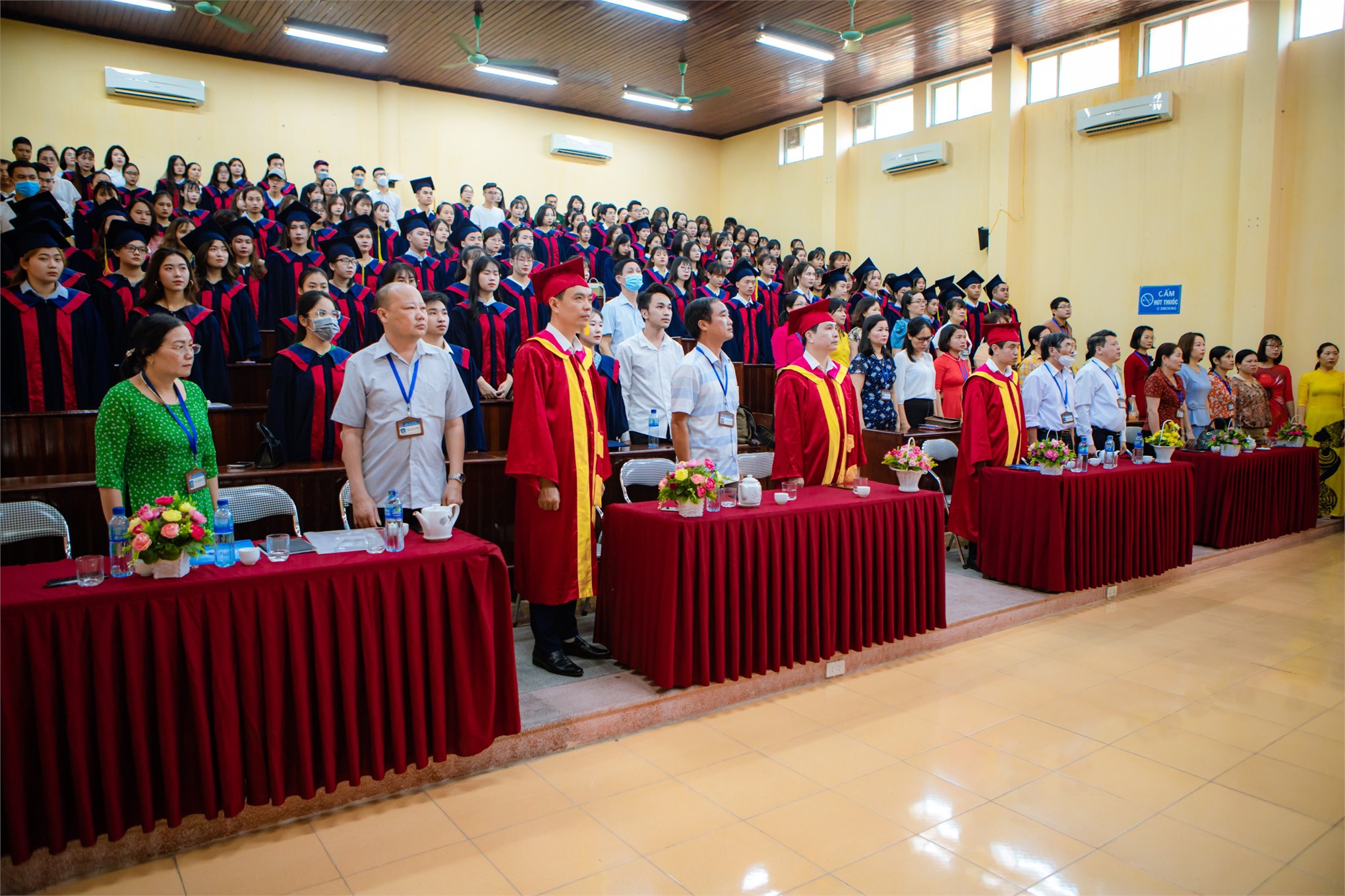Lễ bế giảng và trao bằng tốt nghiệp cao đẳng, đại học hệ chính quy năm 2022