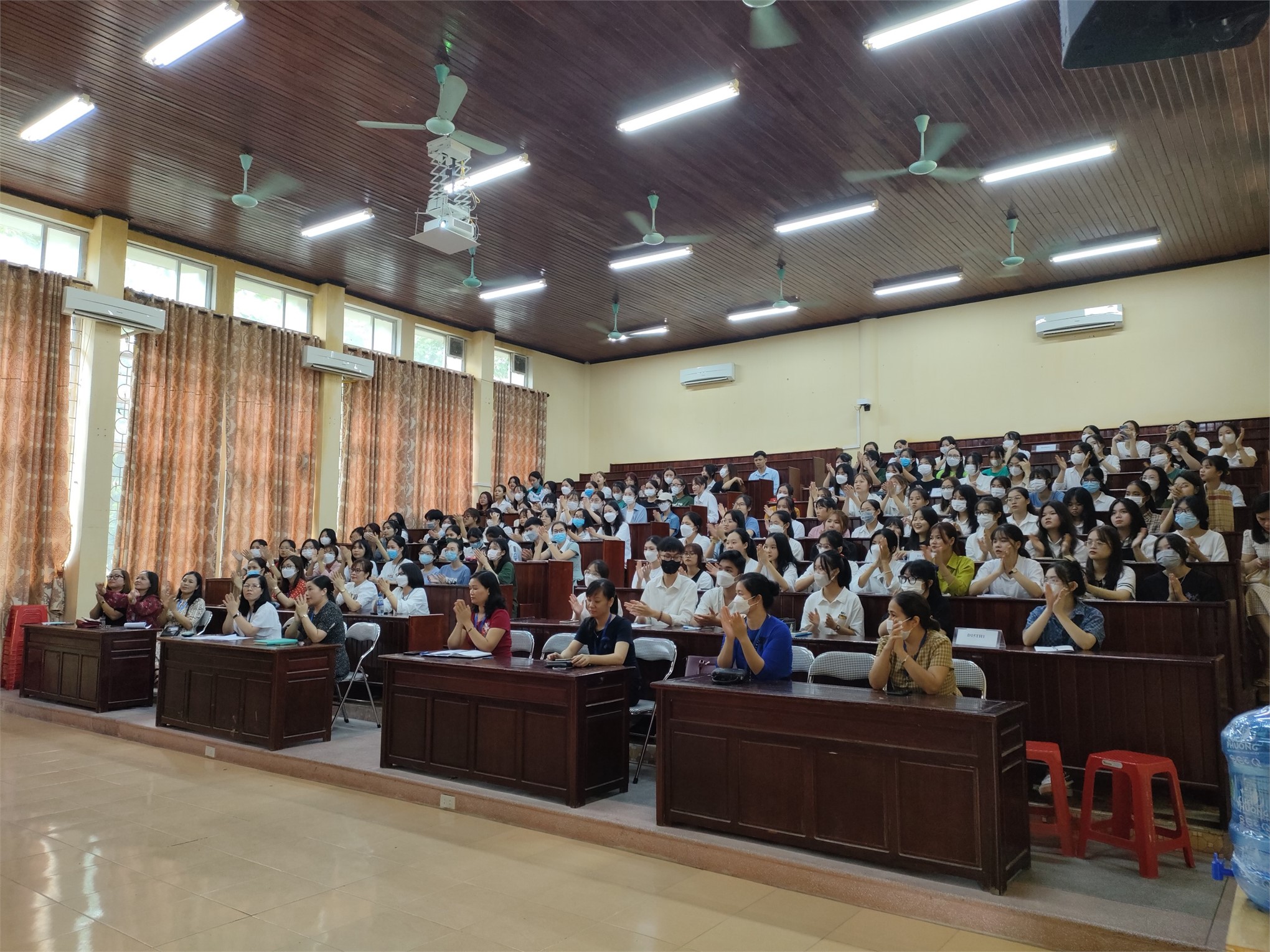 Trường Đại học Hoa Lư tổ chức tuần sinh hoạt công dân - sinh viên năm học 2022 - 2023