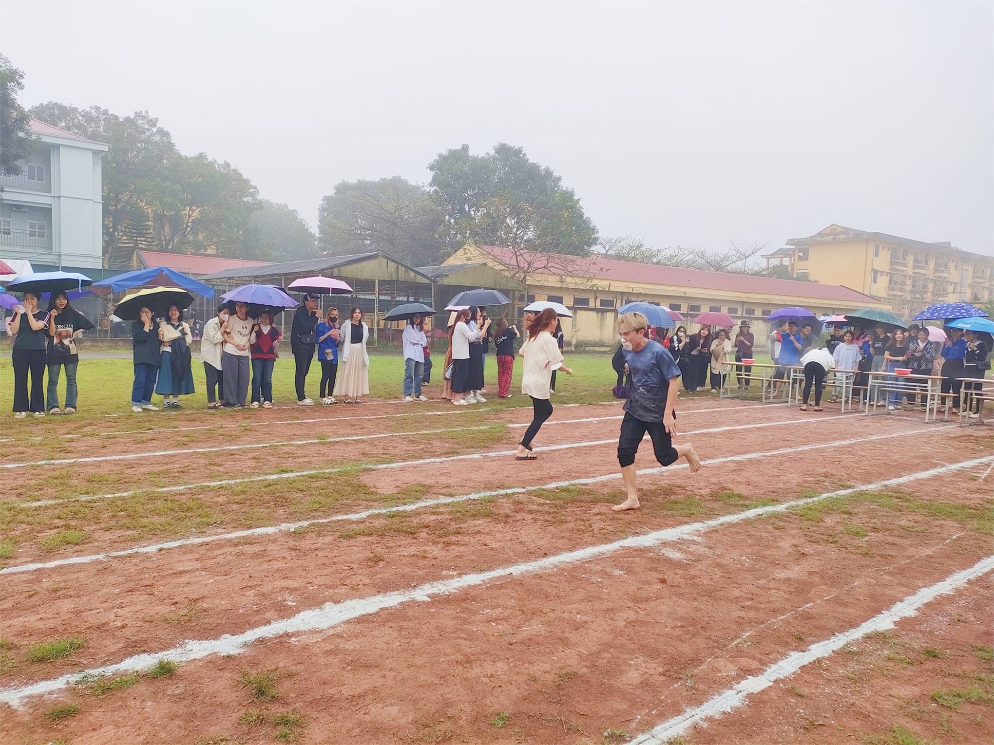 Đoàn trường Đại học Hoa Lư tổ chức Lễ hội Ẩm thực Kỷ niệm 93 năm Ngày thành lập Đoàn TNCS Hồ Chí Minh (26/3/1931 - 26/3/2024)