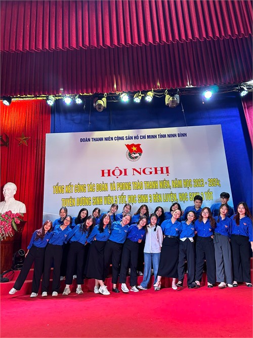 Đoàn viên, thanh niên Trường Đại học Hoa Lư được tuyên dương Sinh viên 5 tốt và Học sinh 3 tốt cấp tỉnh năm 2024