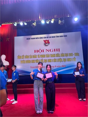 Đoàn viên, thanh niên Trường Đại học Hoa Lư được tuyên dương Sinh viên 5 tốt và Học sinh 3 tốt cấp tỉnh năm 2024