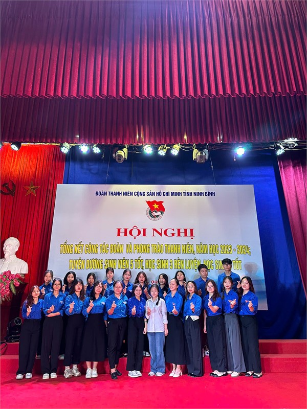 Đoàn viên, thanh niên Trường Đại học Hoa Lư được tuyên dương Sinh viên 5 tốt và Học sinh 3 tốt cấp tỉnh năm 2024