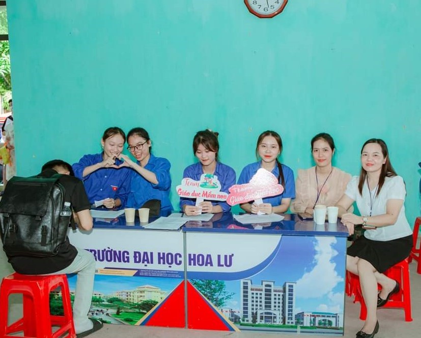 CHƯƠNG TRÌNH GẶP GỠ TÂN SINH VIÊN KHÓA D17 NGÀNH GIÁO DỤC TIỂU HỌC, NGÀNH GIÁO DỤC MẦM NON