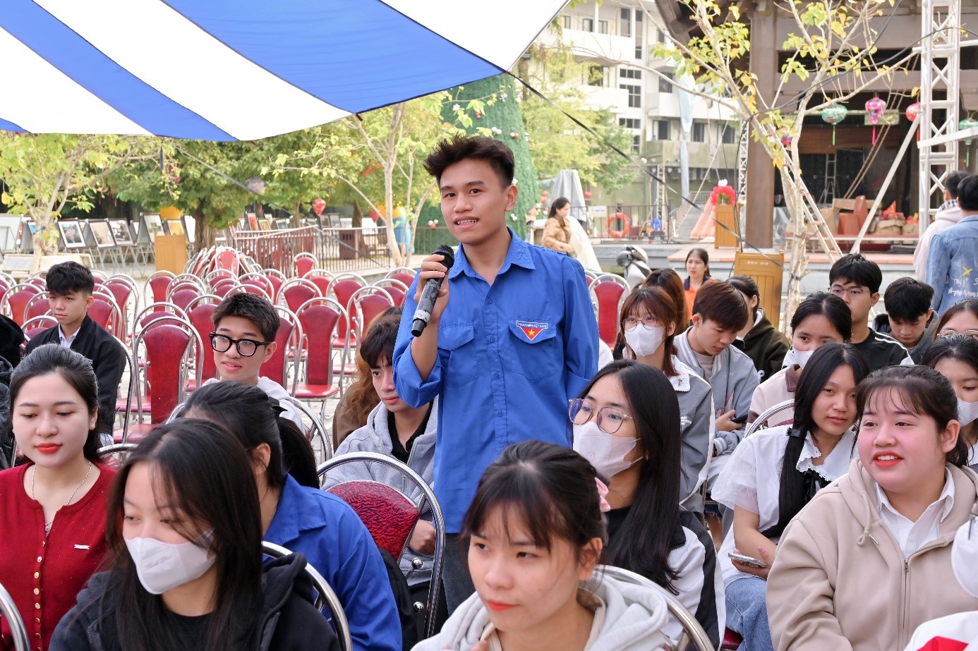 Trường Đại học Hoa Lư tham gia triển lãm Xúc tiến thương mại Doanh nhân trẻ tỉnh Ninh Bình năm 2024