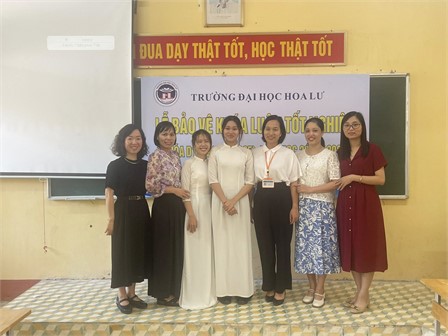 SINH VIÊN D14 DU LỊCH HOÀN THÀNH BẢO VỆ KHOÁ LUẬN TỐT NGHIỆP