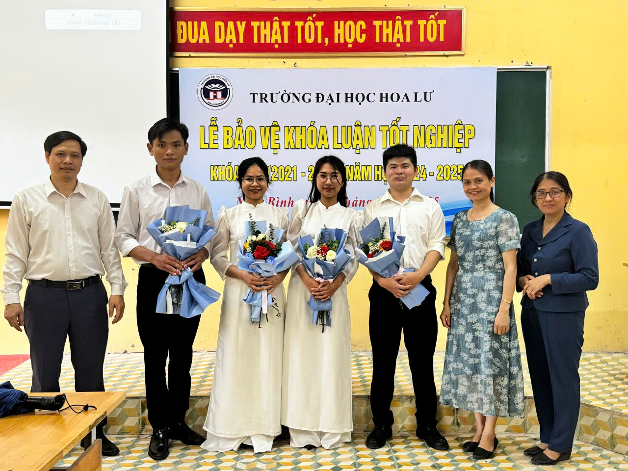 KẾT QUẢ CHẤM KHOÁ LUẬN TỐT NGHIỆP CHO SINH VIÊN NGÀNH LỊCH SỬ - ĐỊA LÝ, KHOÁ D14 (2021 - 2025)