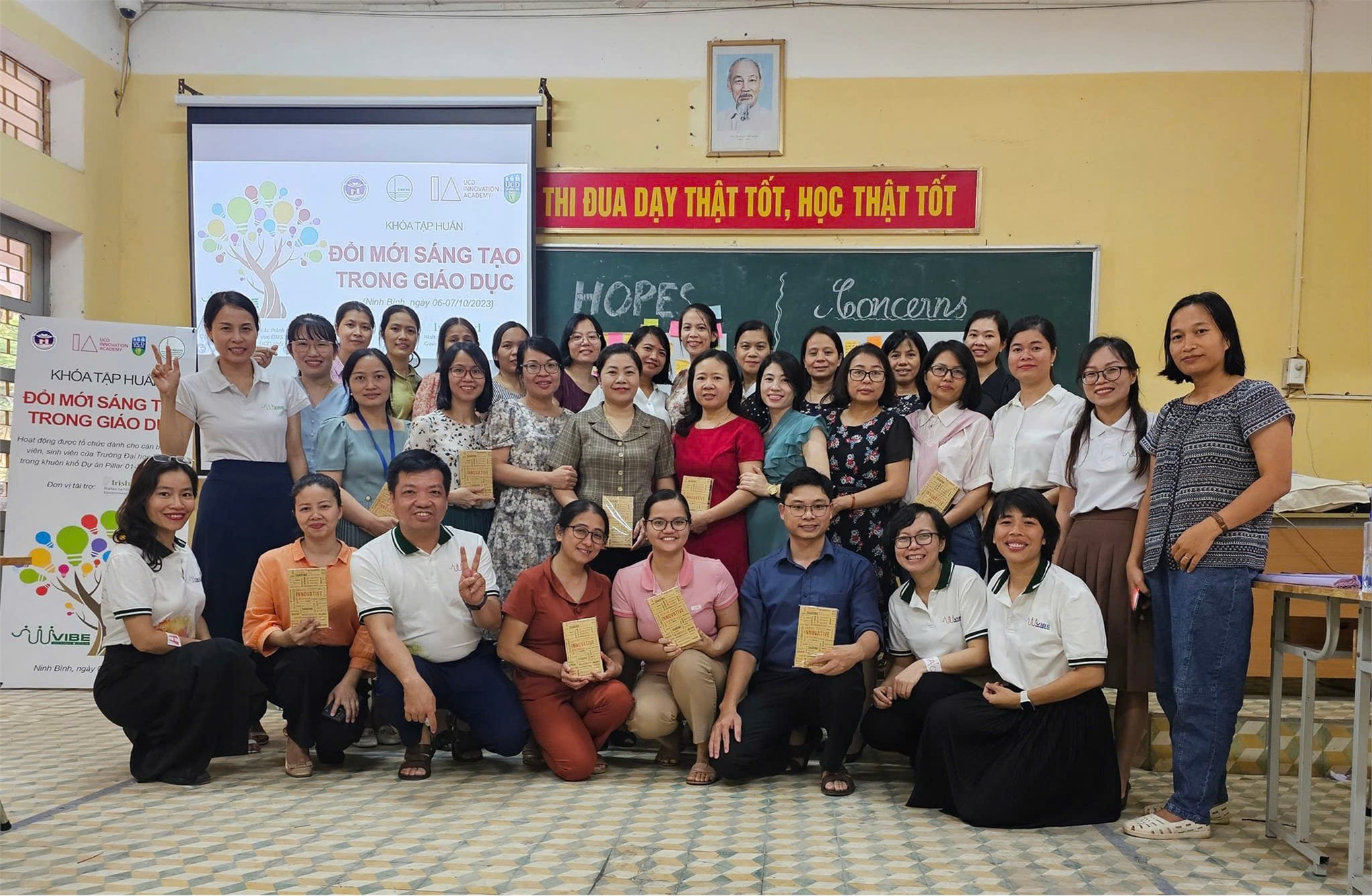 GIẢNG VIÊN VÀ SINH VIÊN KHOA SƯ PHẠM TRUNG HỌC THAM GIA KHÓA TẬP HUẤN ĐỔI MỚI SÁNG TẠO TRONG GIÁO DỤC – HOẠT ĐỘNG THIẾT THỰC HỖ TRỢ HỌC TẬP CHO SINH VIÊN