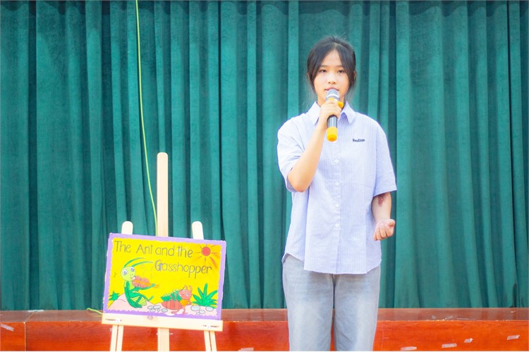 VÒNG CHUNG KẾT CUỘC THI “KỂ CHUYỆN TIẾNG ANH 2025” MANG LẠI NHIỀU CẢM XÚC, ẤN TƯỢNG