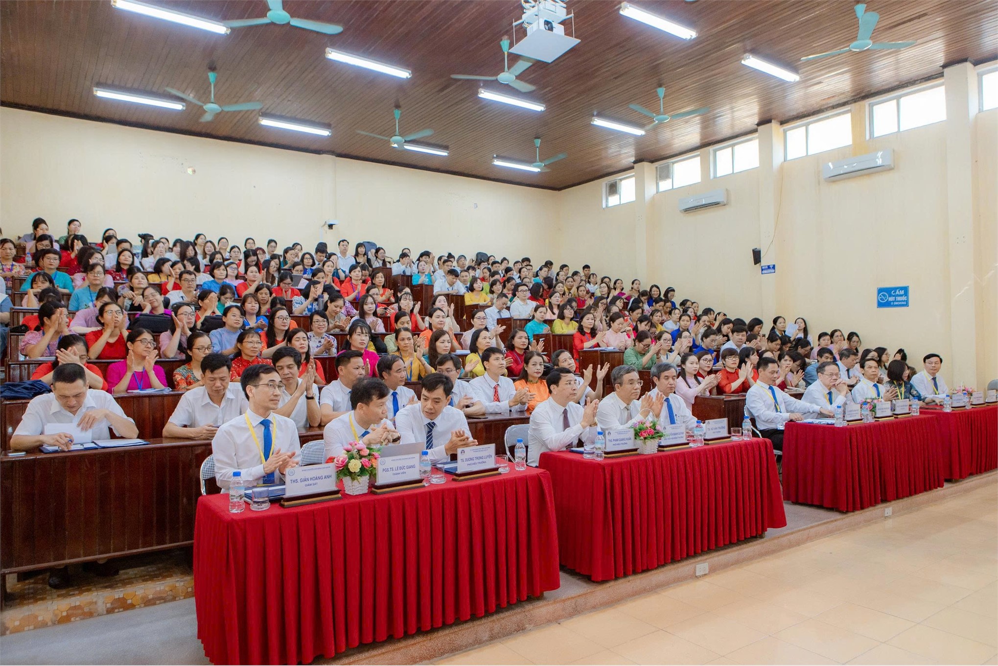 Khai mạc đợt khảo sát chính thức đánh giá chất lượng giáo dục Trường Đại học Hoa Lư giai đoạn 2020 – 2025