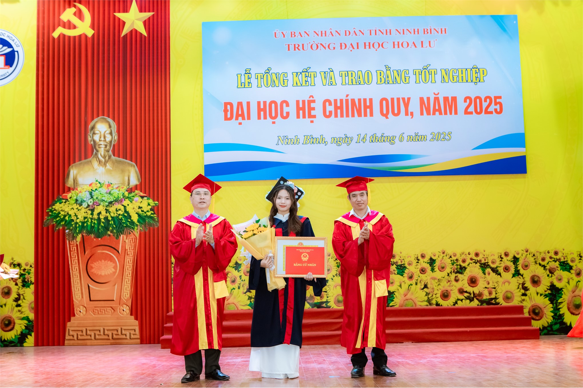 Lễ tổng kết và trao bằng tốt nghiệp Đại học hệ chính quy khóa D14 (2021-2025)O