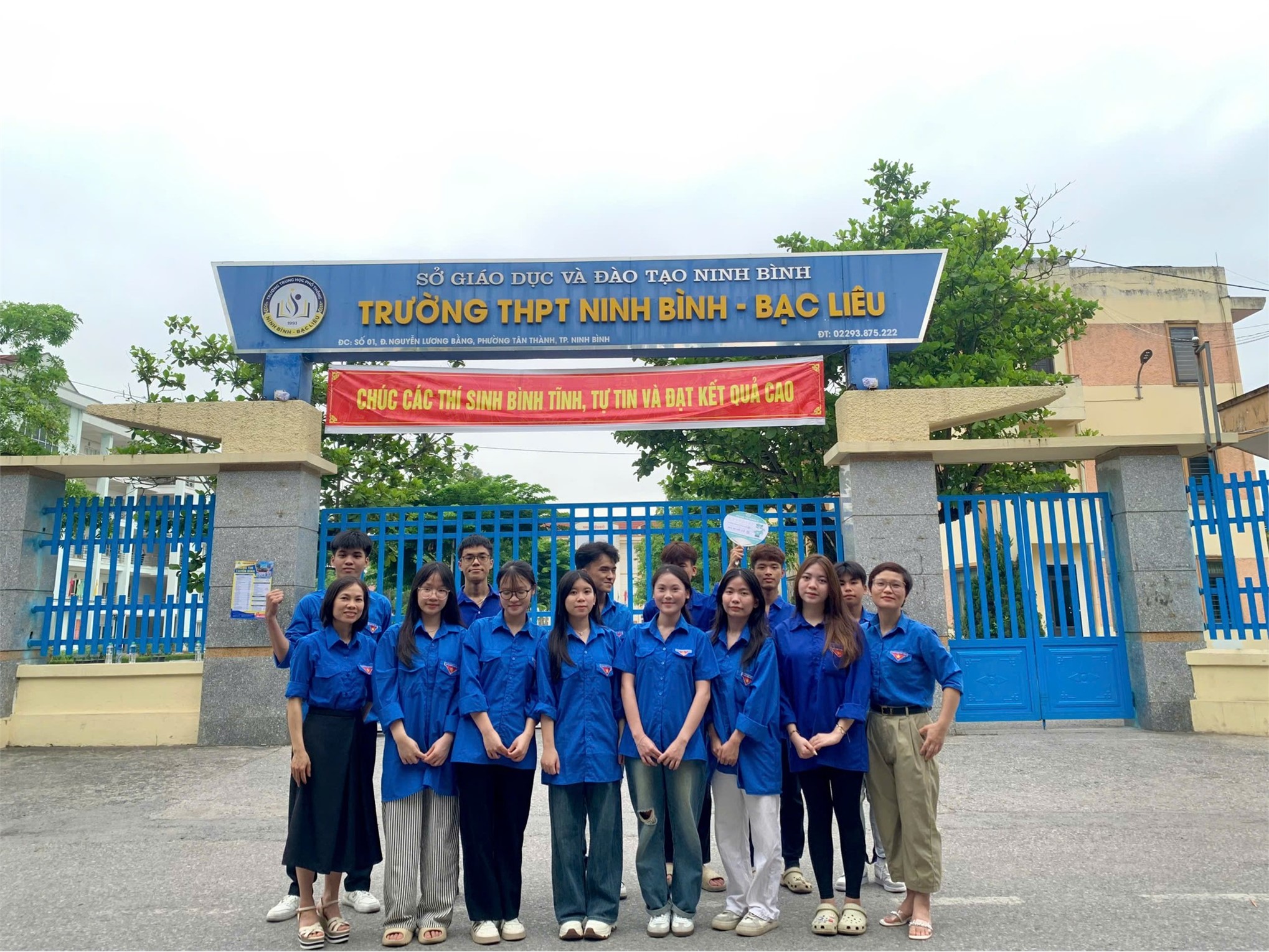 Tuổi trẻ Trường Đại học Hoa Lư trong Chương trình tiếp sức mùa thi THPT năm 2025