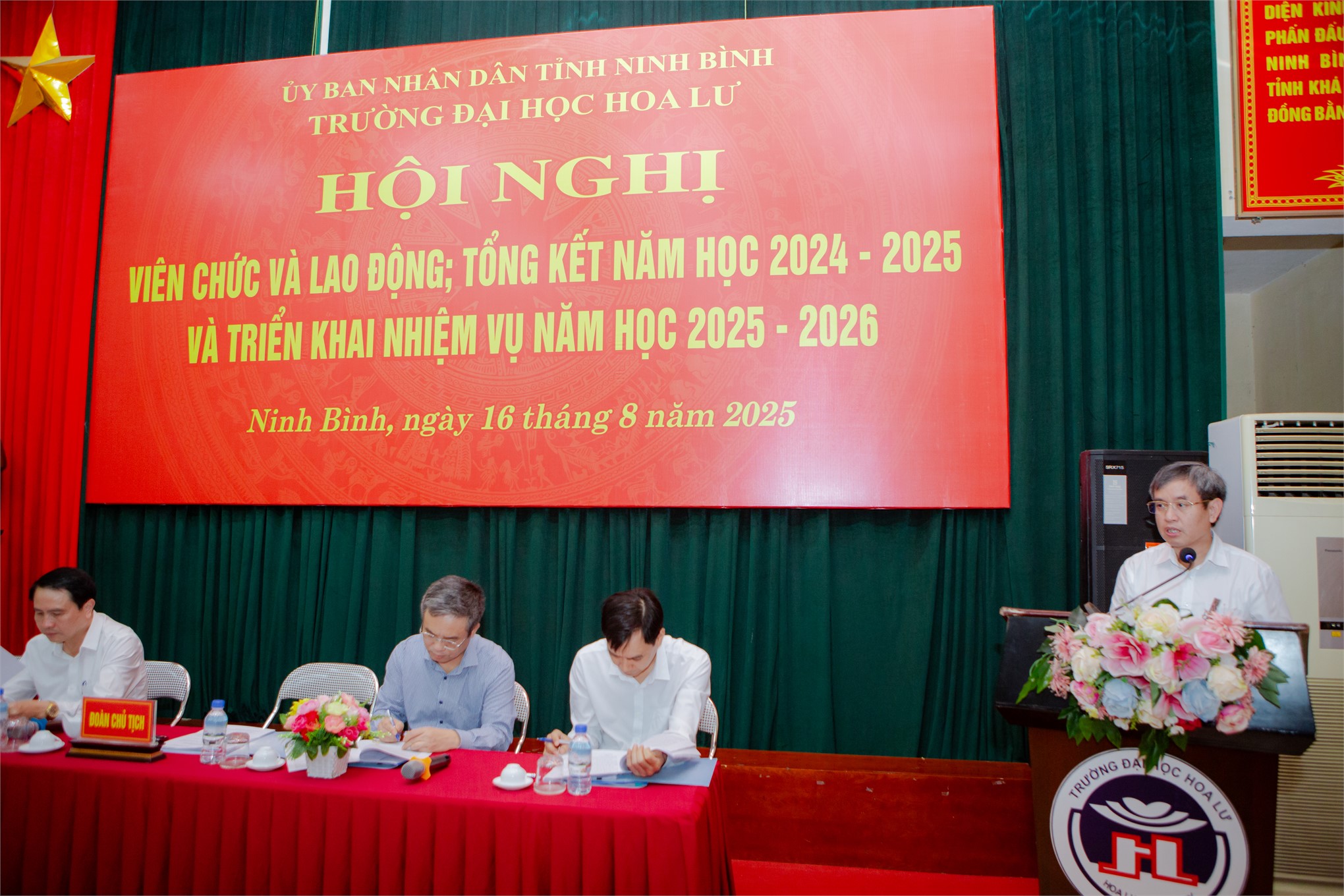 Hội nghị viên chức và lao động tổng kết năm học 2024 – 2025 và triển khai nhiệm vụ năm học 2025 - 2026