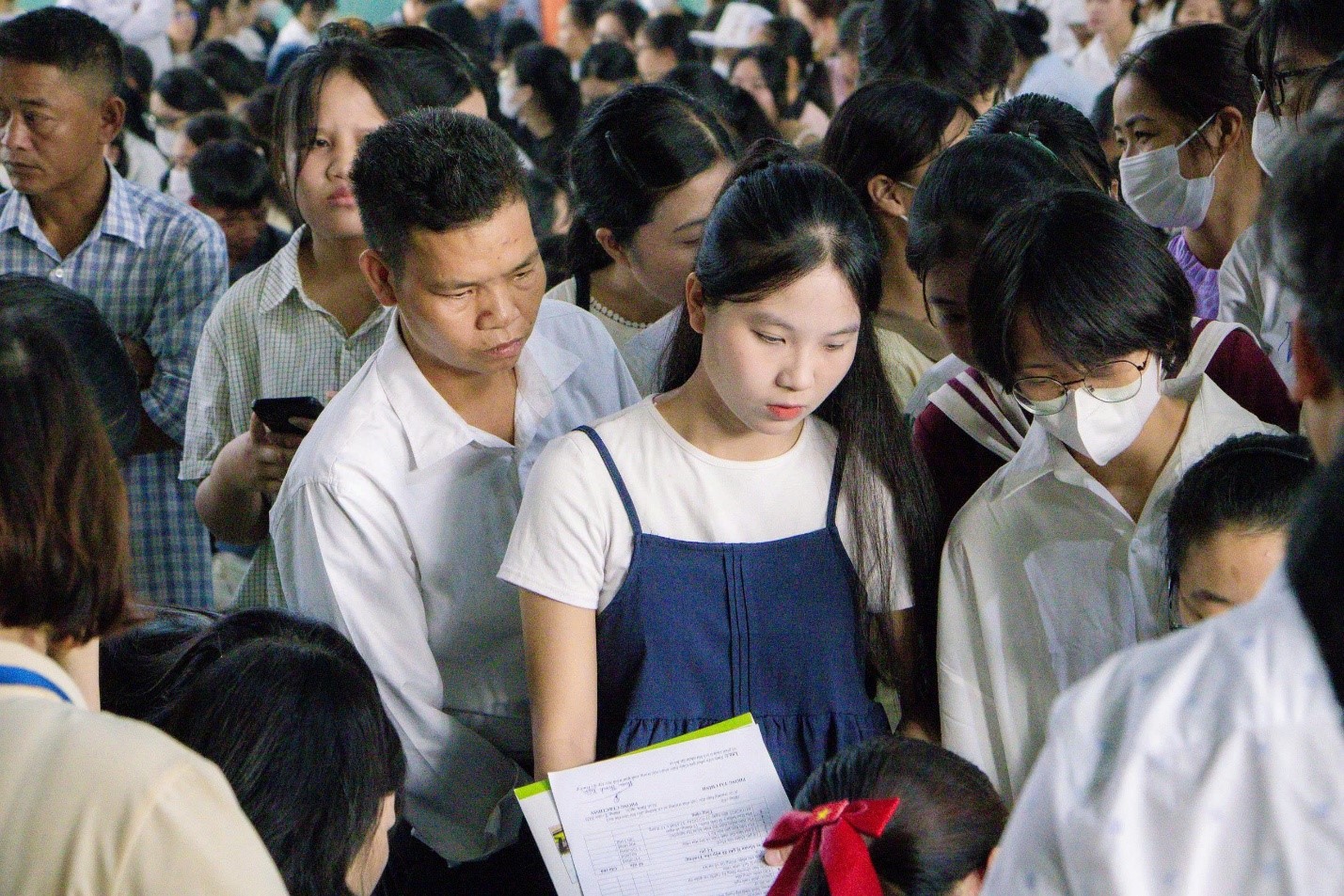 Trường Đại học Hoa Lư tổ chức nhập học cho tân sinh viên khoá D18