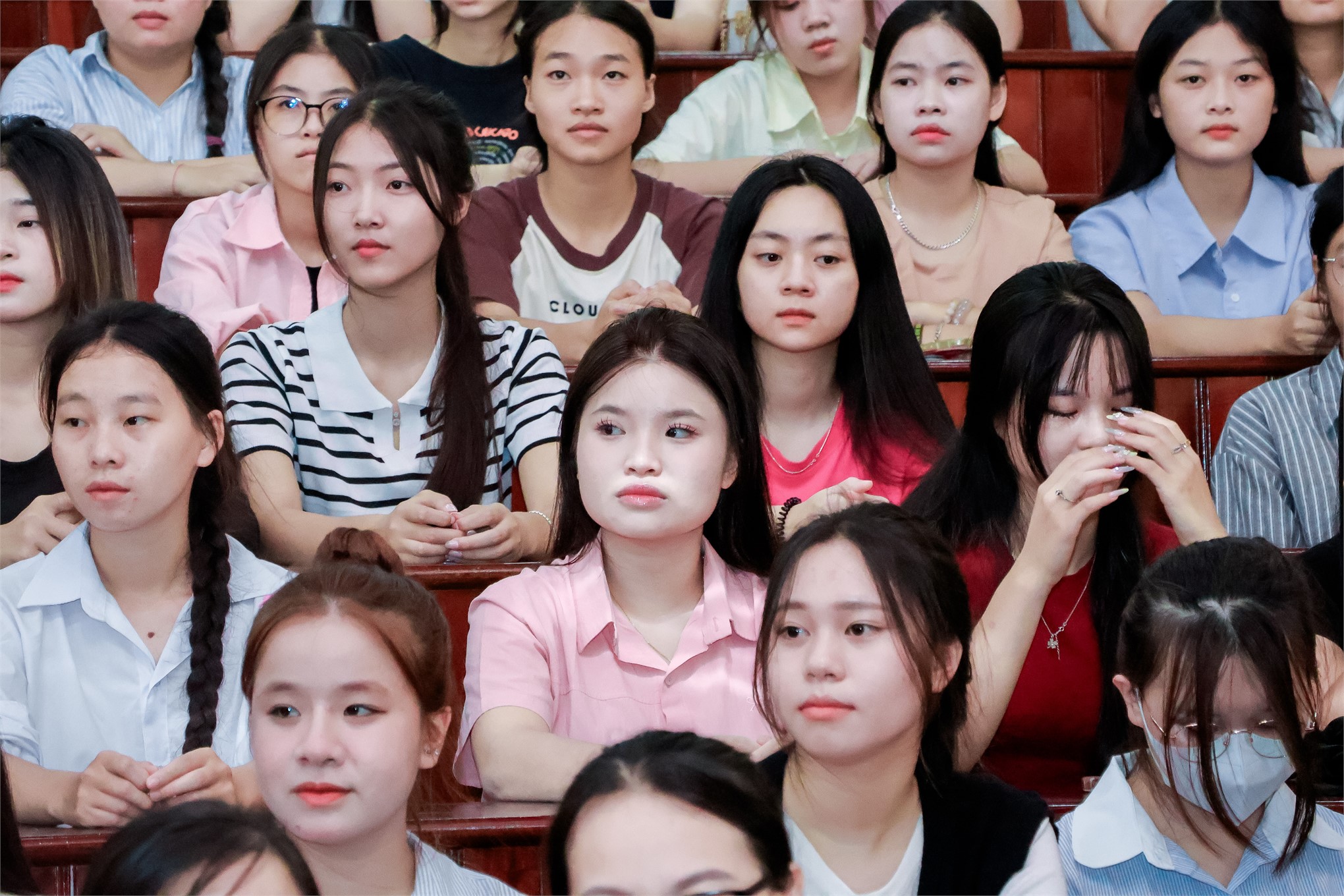 CHƯƠNG TRÌNH CHÀO TÂN SINH VIÊN KHÓA D18 NGÀNH GIÁO DỤC TIỂU HỌC, NGÀNH GIÁO DỤC MẦM NON NĂM HỌC 2025 - 2026
