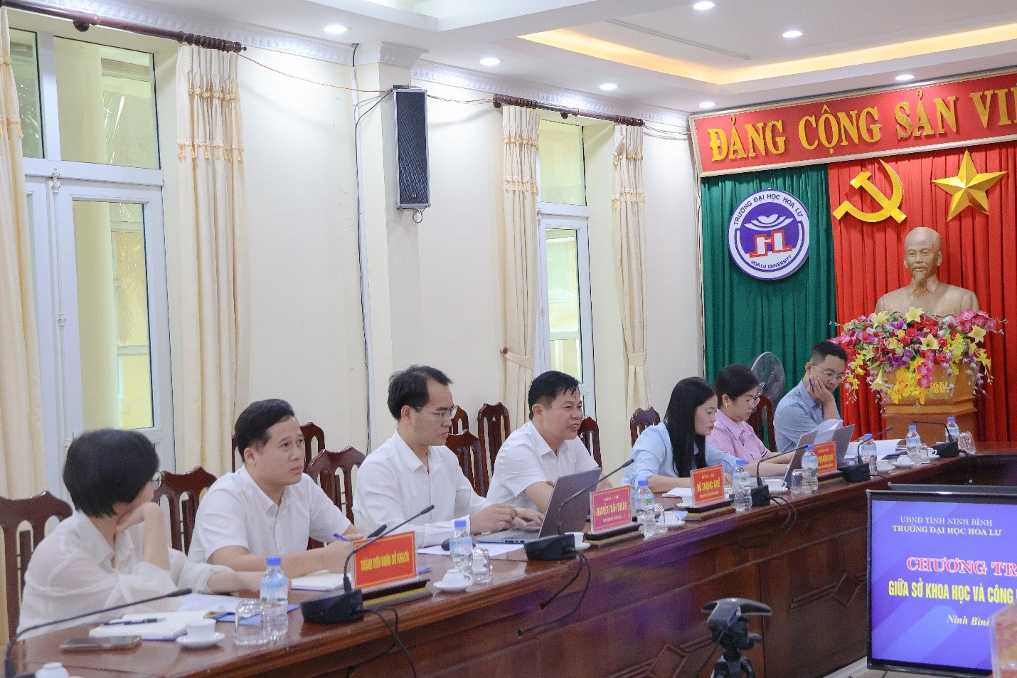 Sở Khoa học và Công nghệ Ninh Bình làm việc với Trường Đại học Hoa Lư về nghiên cứu khoa học, công nghệ và đổi mới sáng tạo