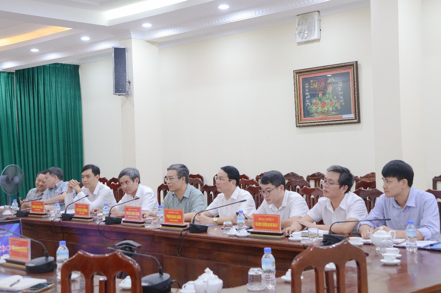 Sở Khoa học và Công nghệ Ninh Bình làm việc với Trường Đại học Hoa Lư về nghiên cứu khoa học, công nghệ và đổi mới sáng tạo