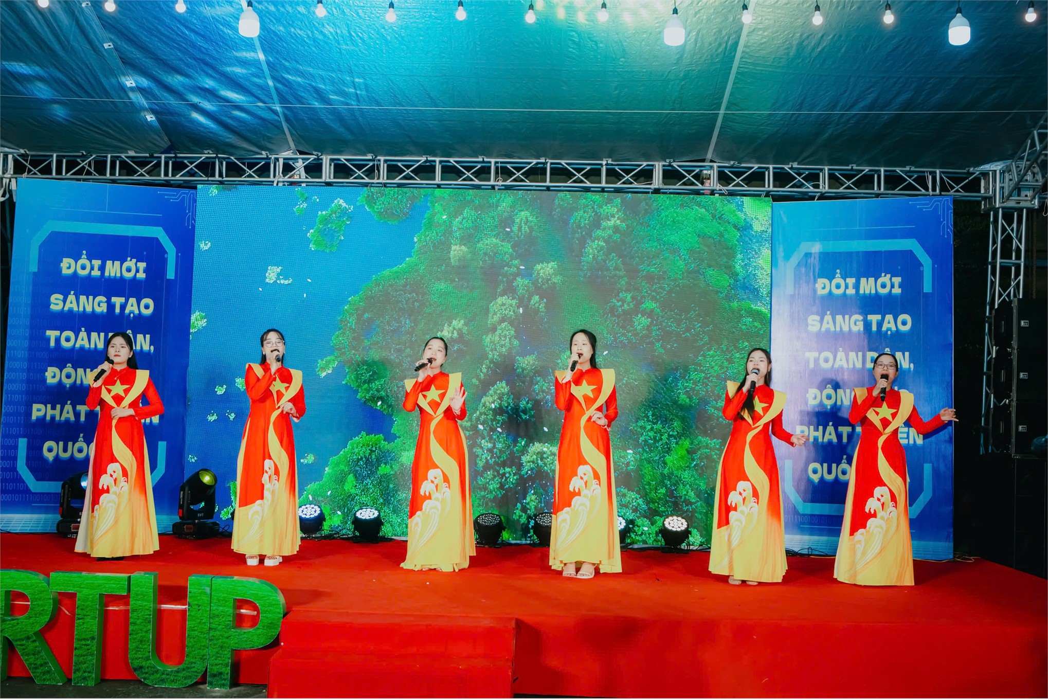 Trường Đại học Hoa Lư phối hợp với Sở Khoa học Công nghệ Ninh Bình tổ chức Triển lãm Đổi mới sáng tạo – Kết nối tri thức, phát triển bền vững