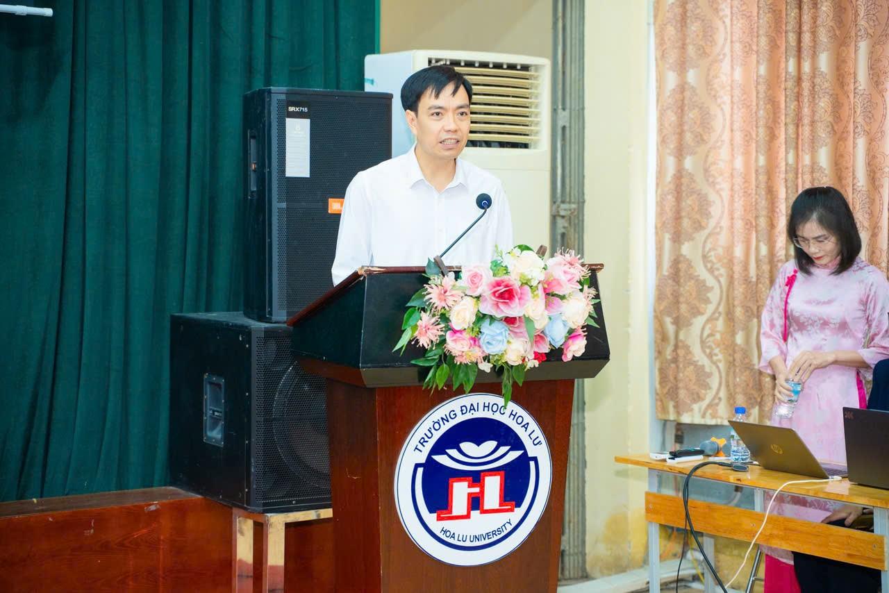 Trường Đại học Hoa Lư tổ chức toạ đàm “Cơ hội nghề nghiệp cho sinh viên kinh tế trong kỷ nguyên số”