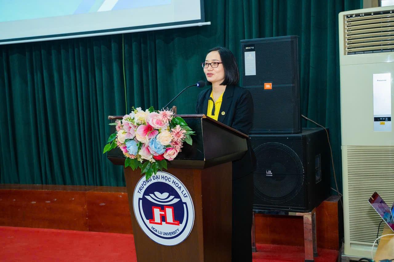 Trường Đại học Hoa Lư tổ chức toạ đàm “Cơ hội nghề nghiệp cho sinh viên kinh tế trong kỷ nguyên số”