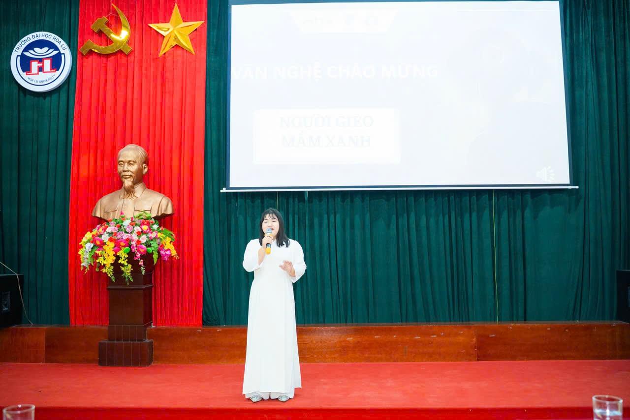 Trường Đại học Hoa Lư tổ chức toạ đàm “Cơ hội nghề nghiệp cho sinh viên kinh tế trong kỷ nguyên số”