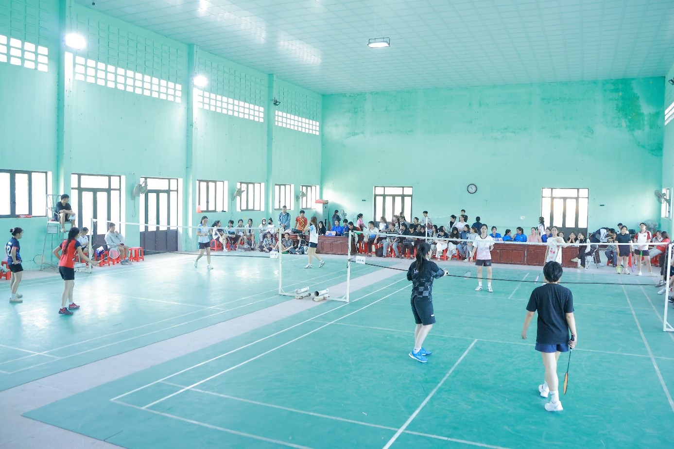 Sôi nổi Giải thể thao chào mừng kỷ niệm 43 năm Ngày Nhà giáo Việt Nam (20/11/1982 -20/11/2025)