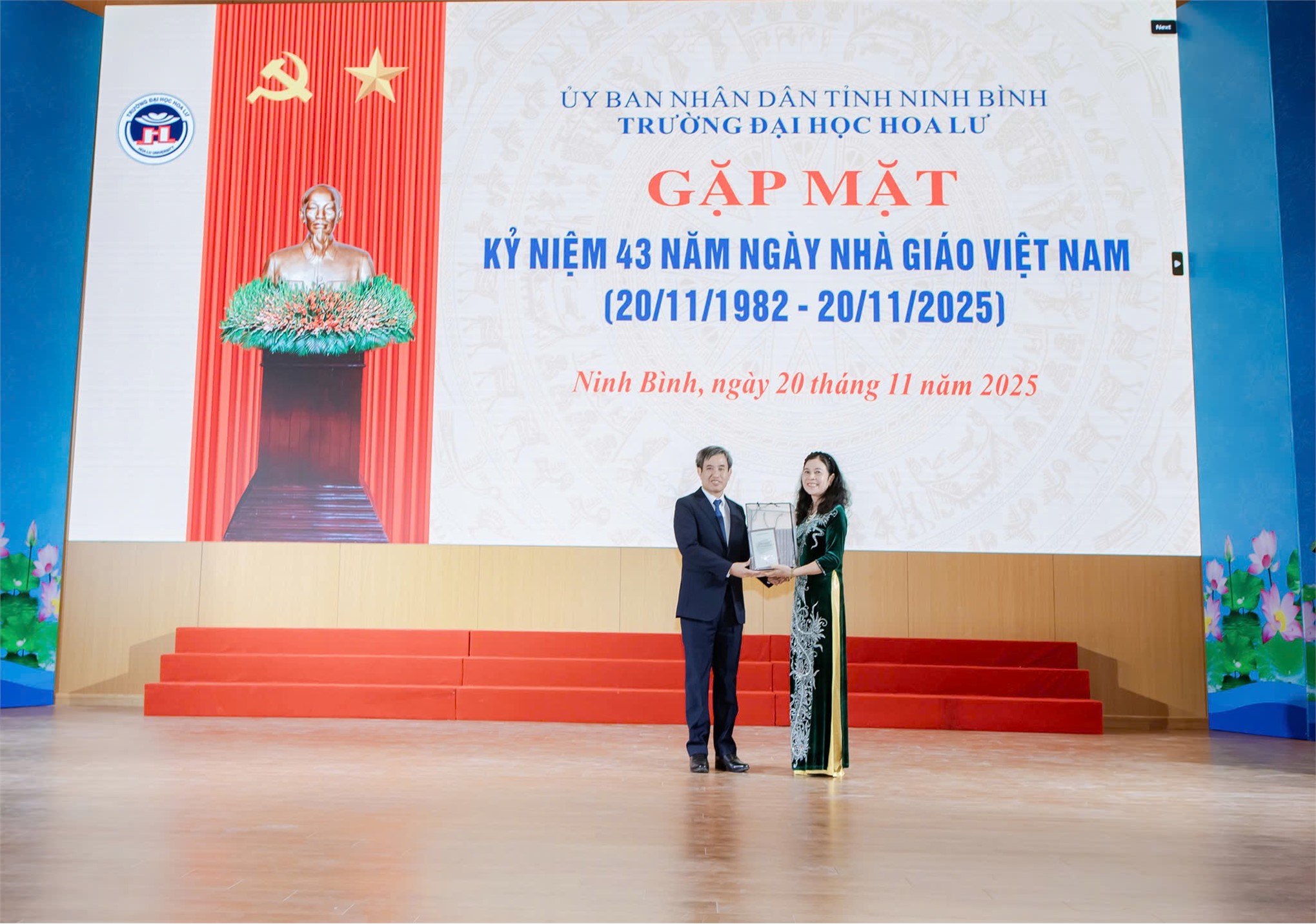 Trường Đại học Hoa Lư tổ chức Lễ Kỷ niệm 43 năm ngày Nhà giáo Việt Nam (20/11/1982-20/11/2025)