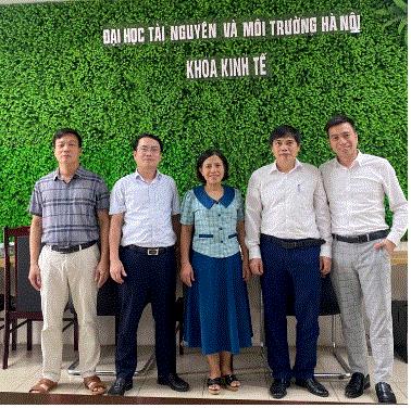 ĐOÀN CÔNG TÁC HỌC TẬP KINH NGHIỆM VỀ ĐÀO TẠO NGÀNH CNTT VÀ QUẢN LÝ HỆ THỐNG PHÒNG MÁY