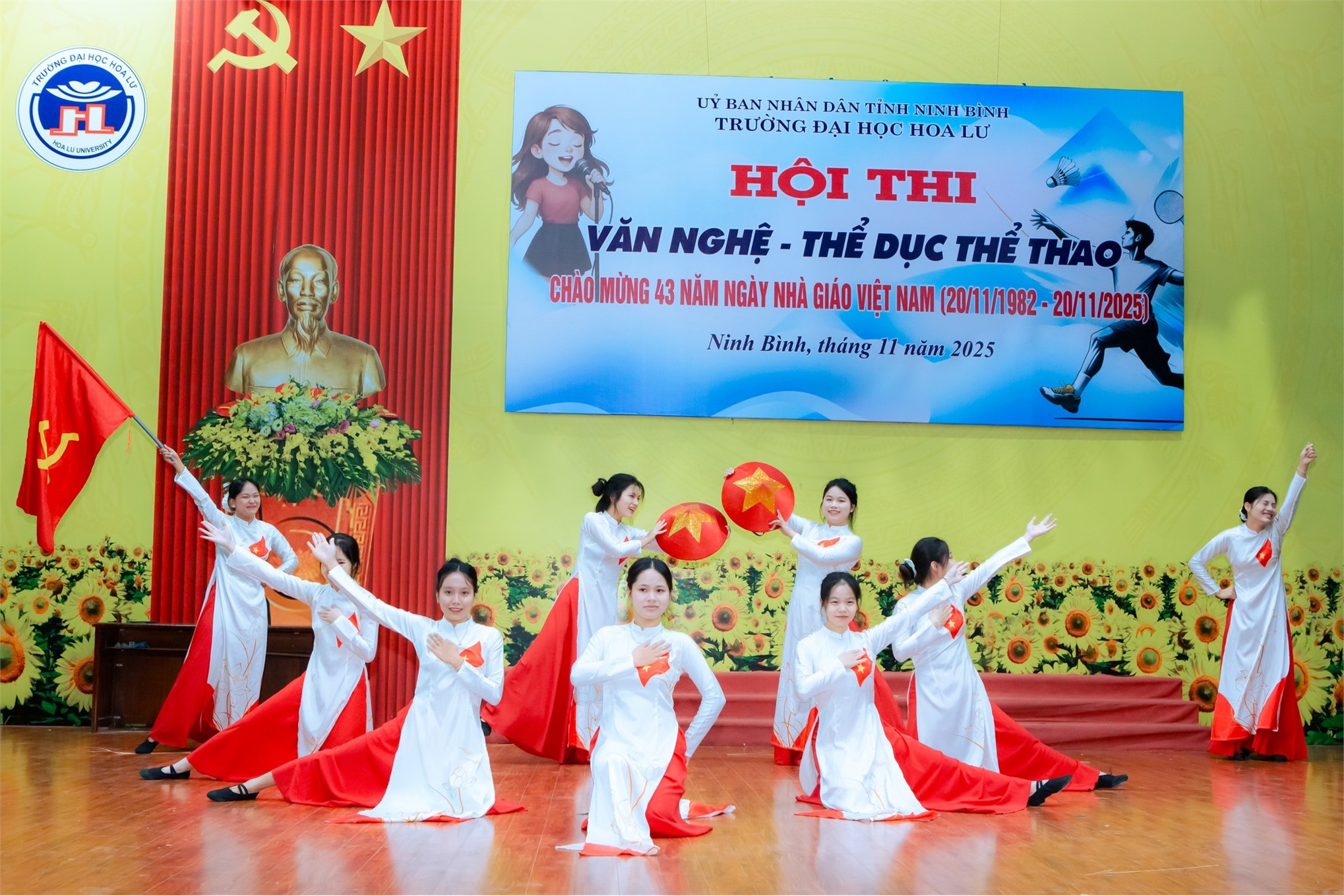 Hội thi văn nghệ chào mừng 43 năm ngày Nhà giáo Việt Nam 20/11: Sân chân của nhiệt huyết, tài năng và lòng tri ân