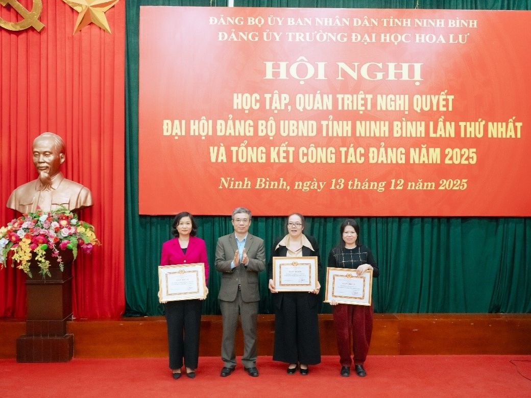 Hội nghị học tập, quán triệt nghị quyết đại hội Đảng bộ UBND Tỉnh Ninh Bình lần thứ nhất và tổng kết công tác Đảng năm 2025 của Trường Đại học Hoa Lư