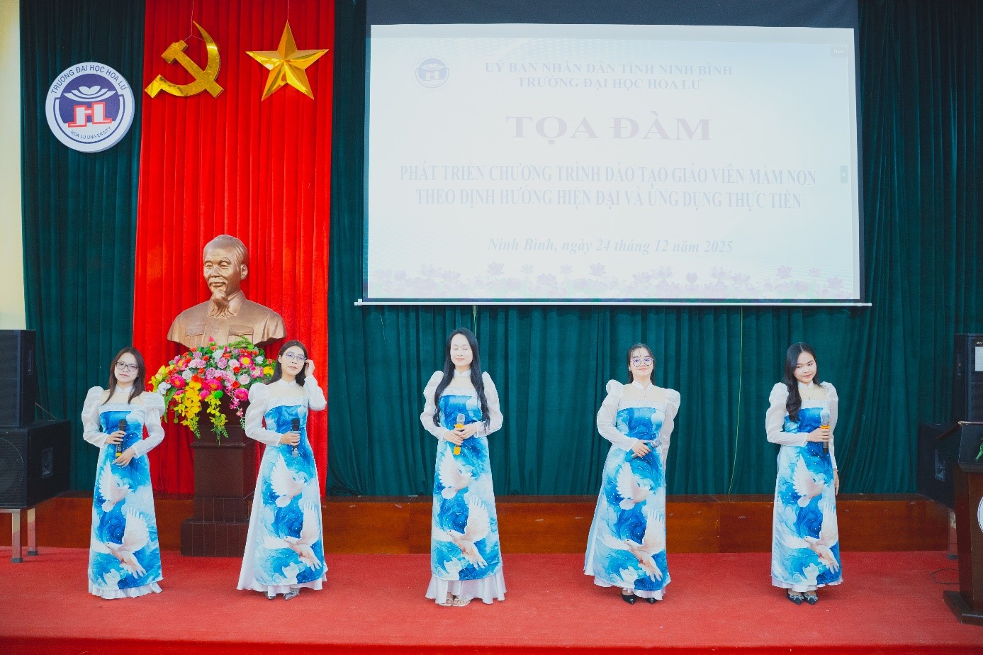 Trường Đại học Hoa Lư tổ chức Chương trình Tọa đàm khoa học “Phát triển chương trình đào tạo giáo viên mầm non theo định hướng hiện đại và ứng dụng thực tiễn”