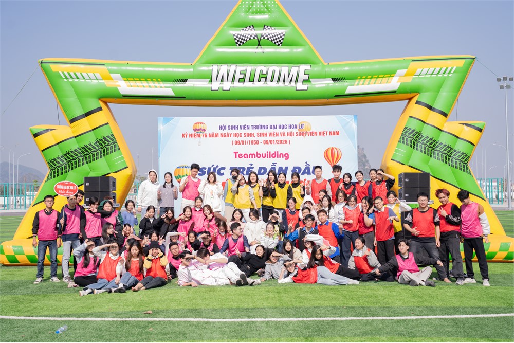 Sinh viên Trường Đại học Hoa Lư sôi nổi tham gia hoạt động Team Building nhân dịp Kỷ niệm 76 năm ngày truyền thống học sinh, sinh viên và Hội sinh viên Việt Nam
