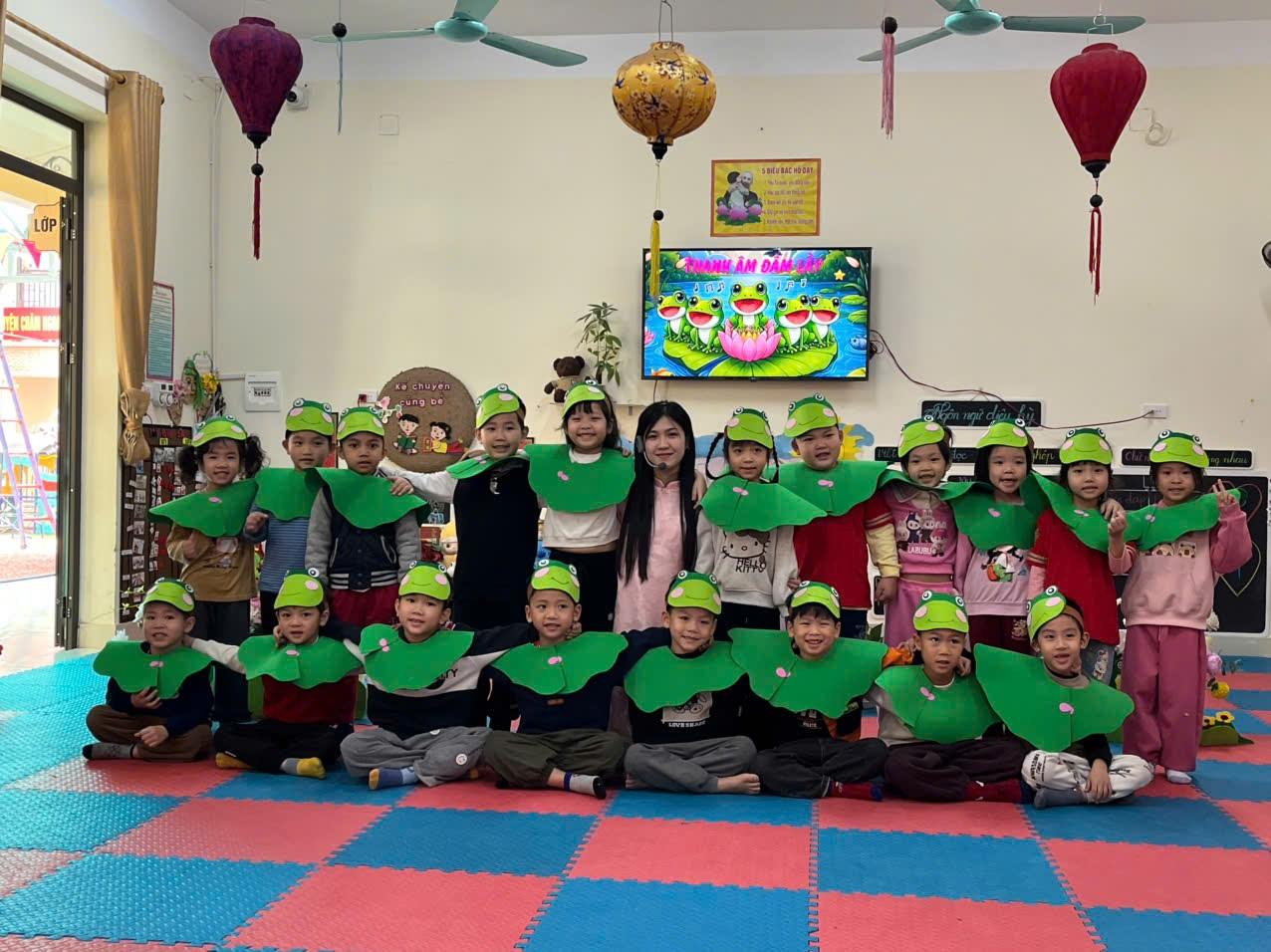 SINH VIÊN NGÀNH GIÁO DỤC MẦM NON TỎA SÁNG TẠI HỘI THI NGHIỆP VỤ NGHỀ NGHIỆP - PHẦN THI CÁ NHÂN