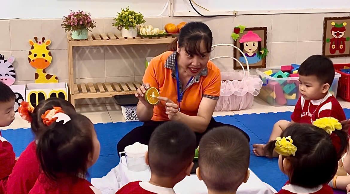 TỔ CHỨC CHO SINH VIÊN D15MN THỰC TẾ SƯ PHẠM Ở NGHỆ AN