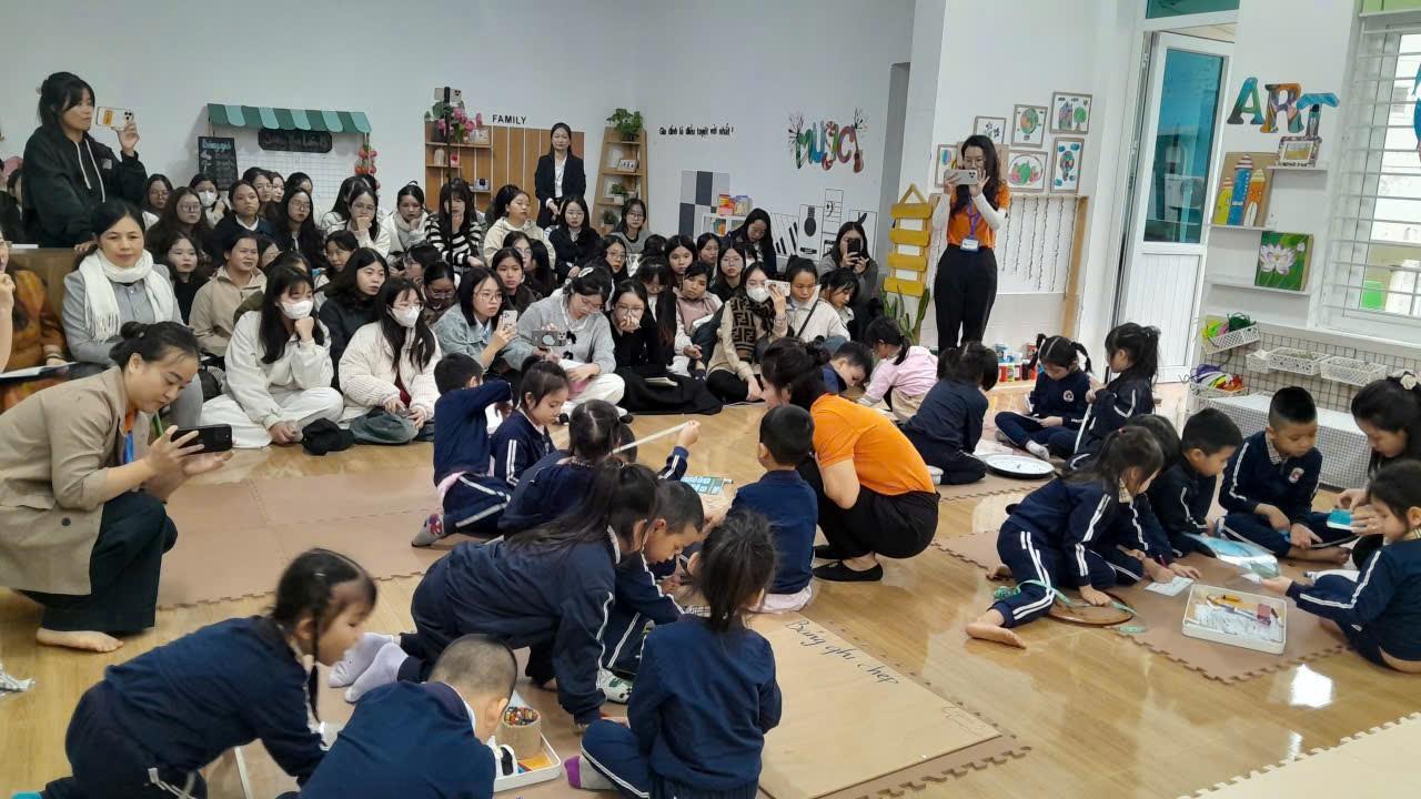 TỔ CHỨC CHO SINH VIÊN D15MN THỰC TẾ SƯ PHẠM Ở NGHỆ AN