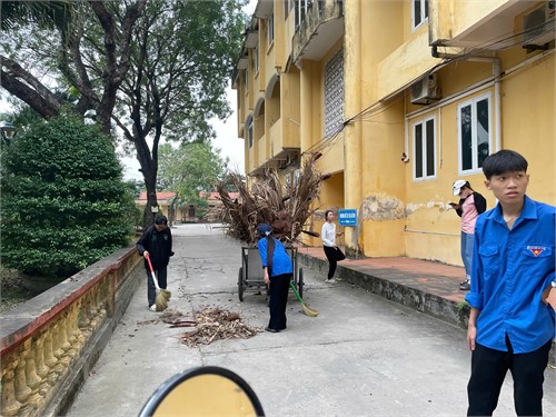 🌿💚 ĐOÀN TRƯỜNG ĐẠI HỌC HOA LƯ HƯỞNG ỨNG NGÀY “CHỦ NHẬT XANH” TOÀN QUỐC LẦN THỨ VII 💚🌿