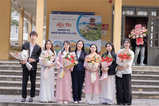 SINH VIÊN KHOA VĂN HÓA – DU LỊCH VỚI HỘI THI NGHIỆP VỤ NGHỀ NĂM HỌC 2025 – 2026