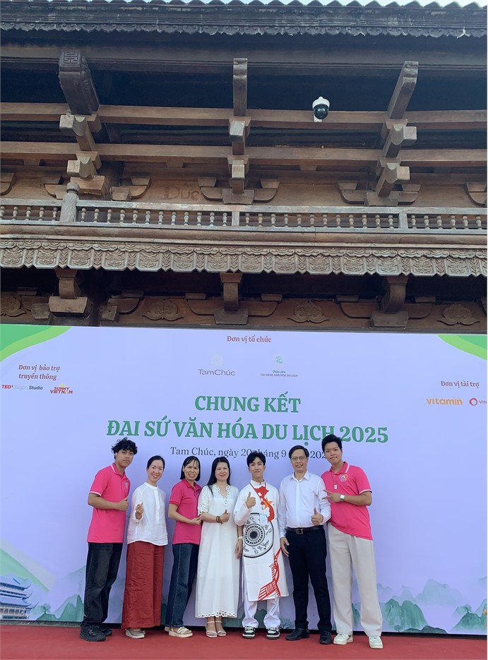 TỔNG KẾT HOẠT ĐỘNG NĂM 2025 CỦA SINH VIÊN KHOA VĂN HÓA – DU LỊCH TRƯỜNG ĐẠI HỌC HOA LƯ