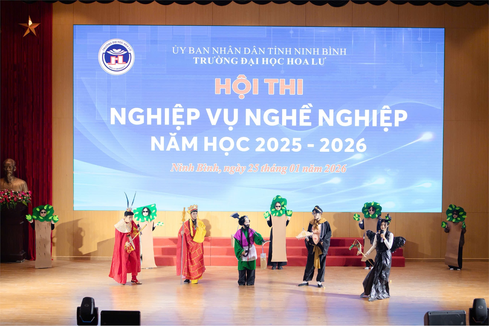 DẤU ẤN KHOA SƯ PHẠM TRUNG HỌC TRONG PHẦN THI ĐỒNG ĐỘI HỘI THI NGHIỆP VỤ NGHỀ NGHIỆP NĂM HỌC 2025–2026