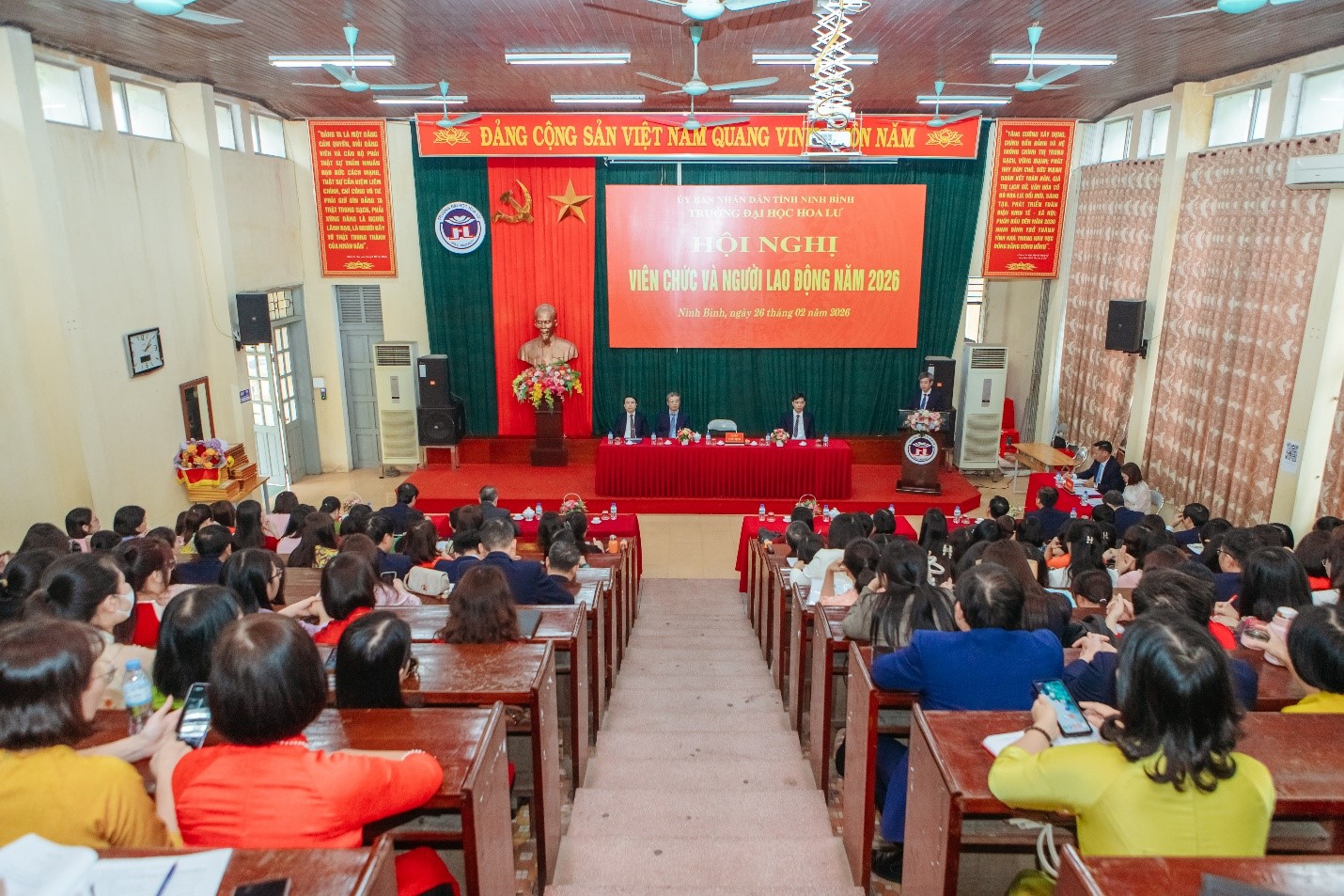 Trường Đại học Hoa Lư tổ chức Hội nghị viên chức và người lao động năm 2026