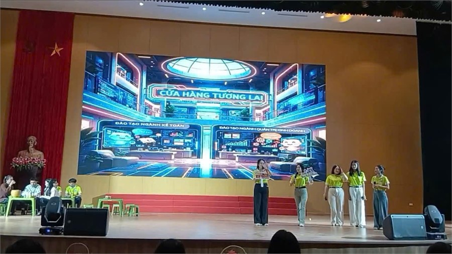 SINH VIÊN KHOA KINH TẾ SÔI NỔI THAM GIA CUỘC THI NGHIỆP VỤ NGHỀ NGHIỆP NĂM HỌC 2025-2026