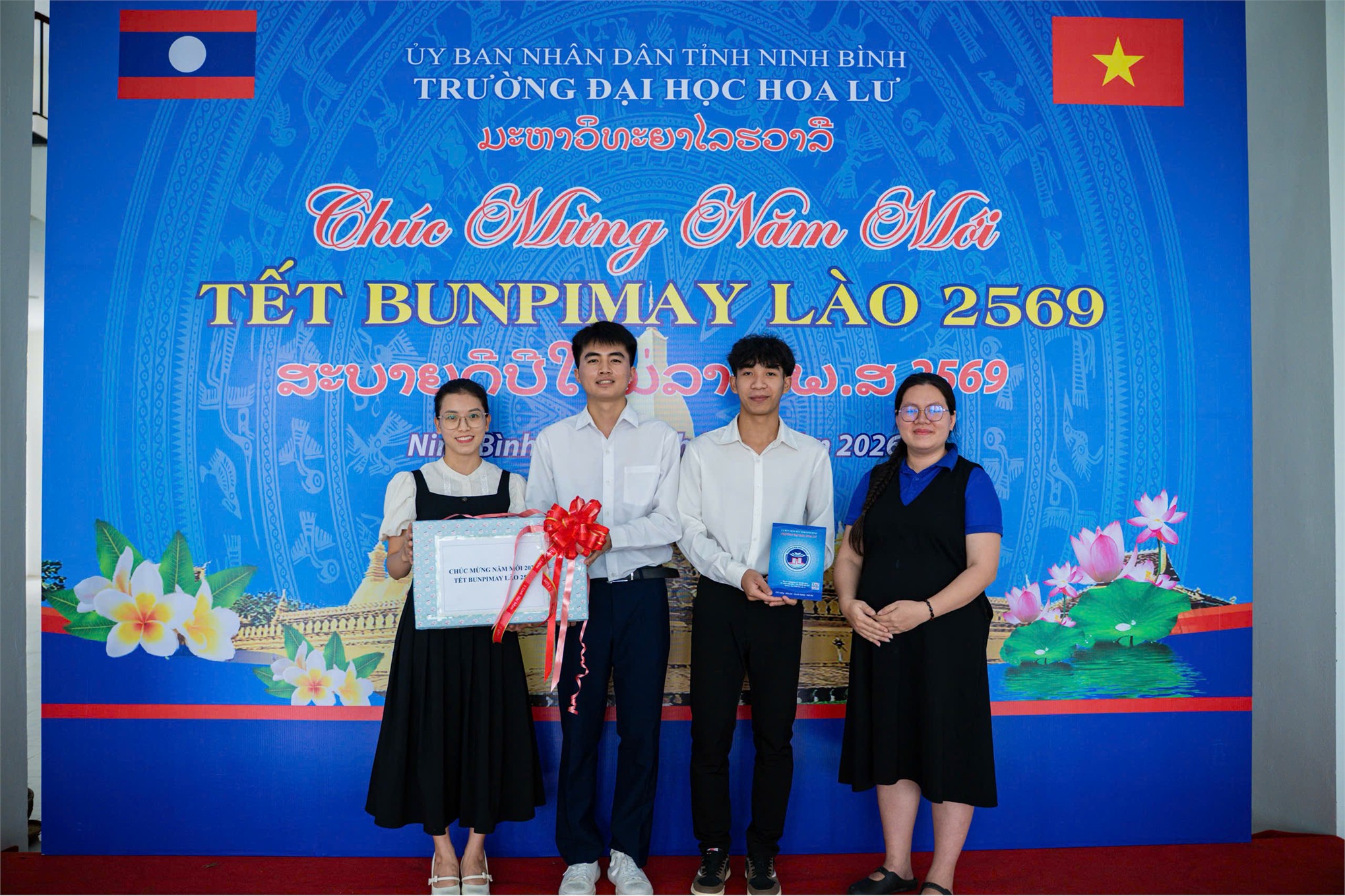 Sinh viên Lào tại trường Đại học Hoa Lư đón tết cổ truyền Bunpimay năm 2026