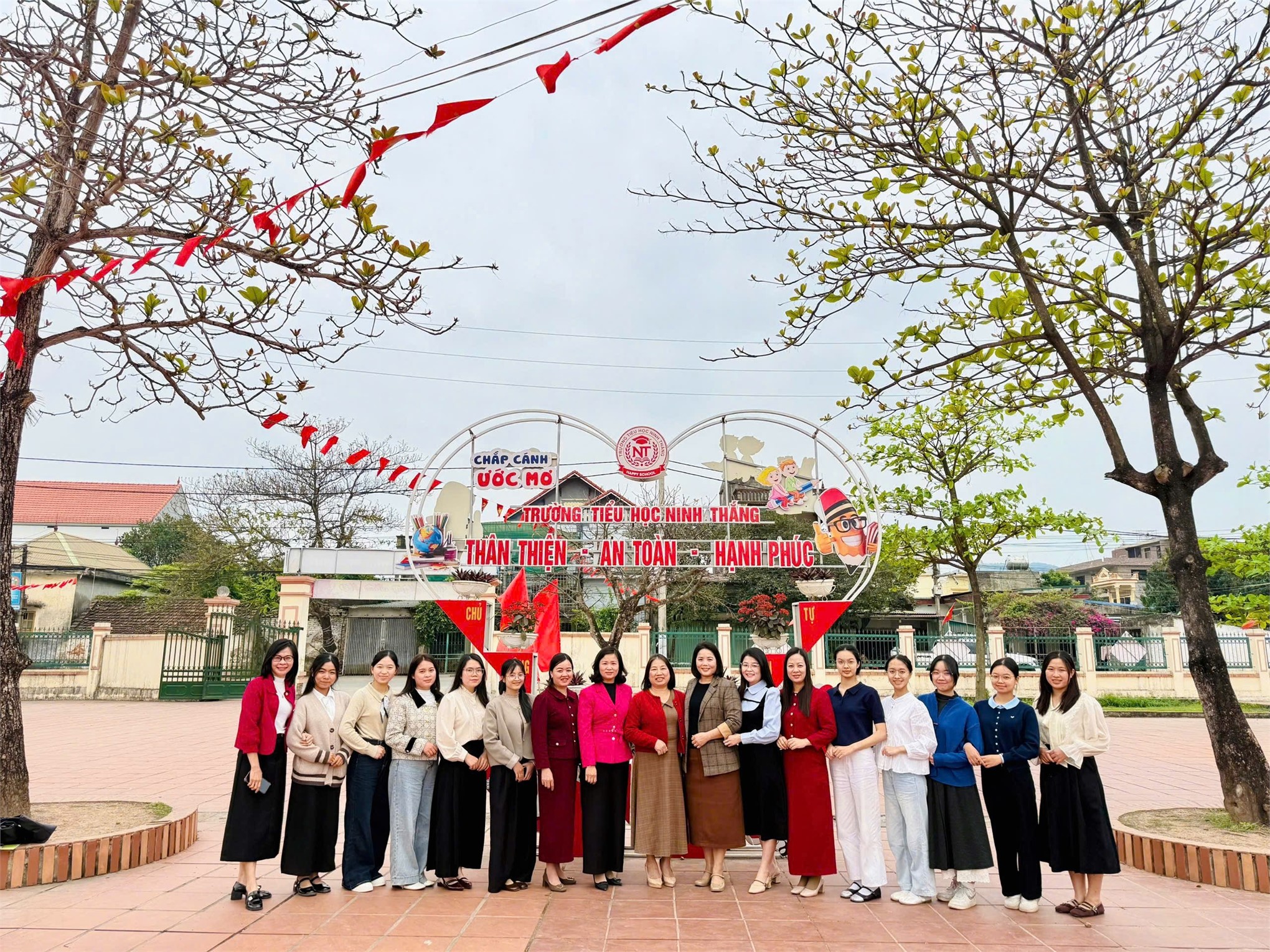 KIỂM TRA CÁC ĐOÀN THỰC TẬP SƯ PHẠM GIAI ĐOẠN 1 NGÀNH GIÁO DỤC TIỂU HỌC, TRƯỜNG ĐẠI HỌC HOA LƯ