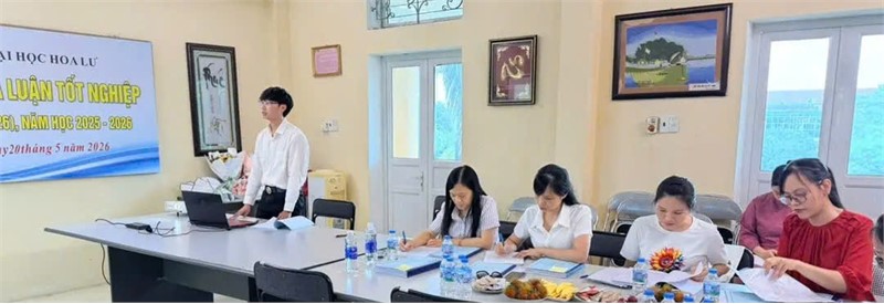 SINH VIÊN NGÀNH KẾ TOÁN VÀ QUẢN TRỊ KINH DOANH – KHOA KINH TẾ, TRƯỜNG ĐẠI HỌC HOA LƯ BẢO VỆ THÀNH CÔNG KHÓA LUẬN TỐT NGHIỆP