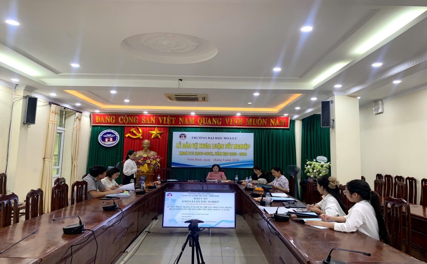 CHẤM KHÓA LUẬN TỐT NGHIỆP CỦA SINH VIÊN KHÓA D15 KHOA SƯ PHẠM TIỂU HỌC – MẦM NON